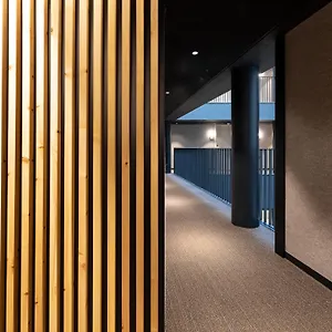 3* ホテル Raval House